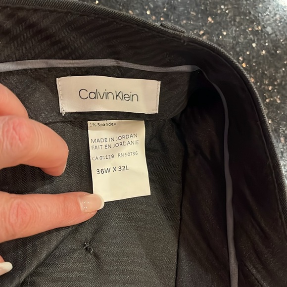 Calvin Klein flat front dress pants size 36W by 32L charcoal gray - Picture 4 of 5